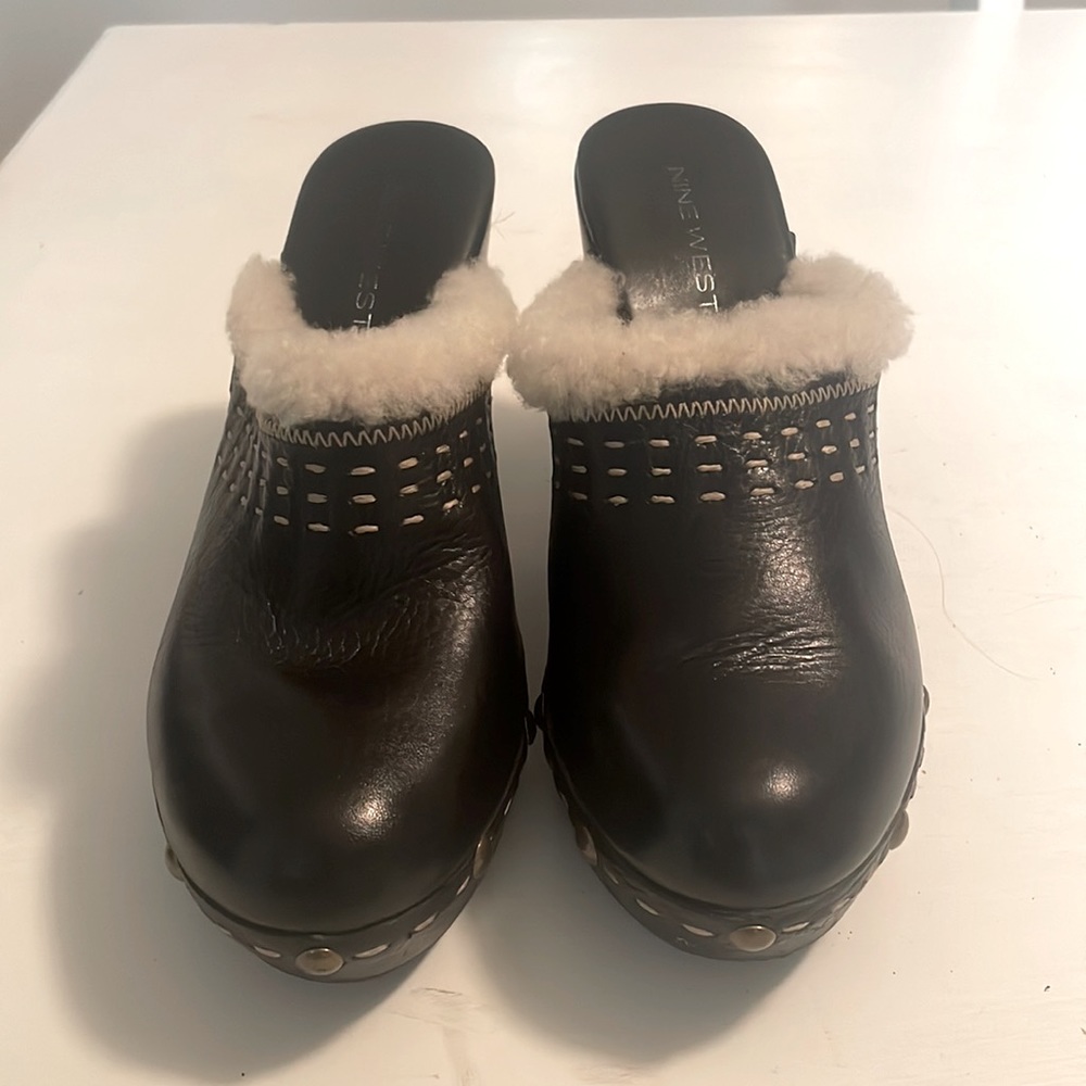 Nine West 4” clogs/mules - Picture 3 of 7